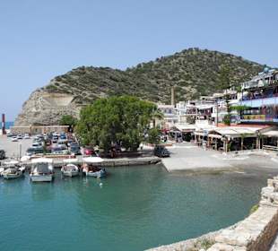 Agia Galini mit Fischerhafen