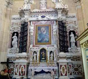 Seitenaltar in der Kathedrale Santa Maria