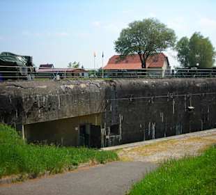 Unterstand von außen