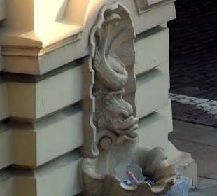 Wiadukt dr. Markiewicza, ulica Karowa