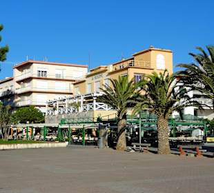 Restuarants an der zentralen Promenade