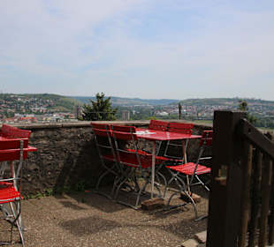 Biergarten über Würzburg