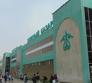 Zeleny Bazar in Almaty