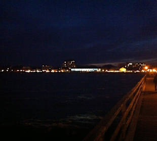 Grömitz bei Nacht von der Seebrücke