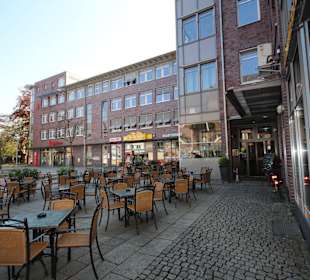 Moderne Geschäftshäuser im Zentrum