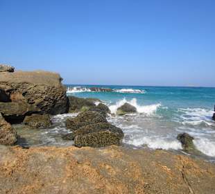 Wilde Felsformationen am Rande