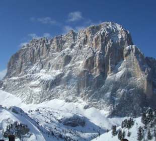 Langkofel mit Piz Sella Bergstation