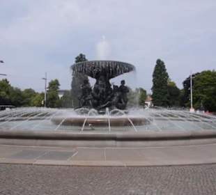Neustadt - Brunnen stille Wasser