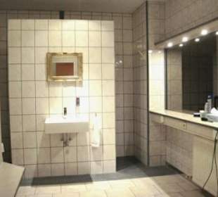 Garderobe und Duschen