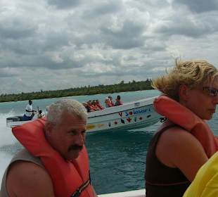 Mit dem Speed-Boot zur Isla Saona