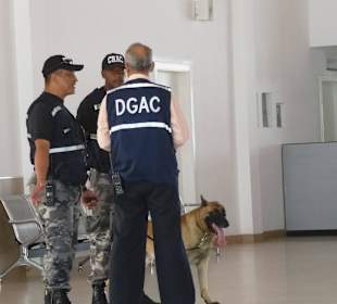 Gepäck wird streng kontrolliert