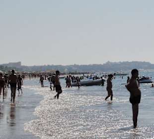 Spaziergang am Strand nach Side