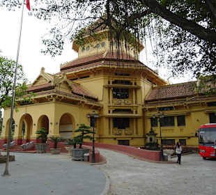 Vorderfront des Museums