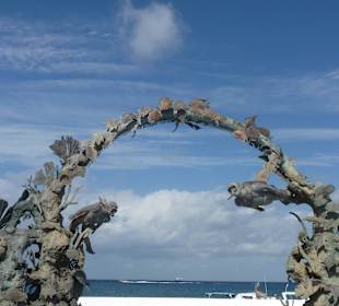 Kunstwerk am Hafen von Cozumel