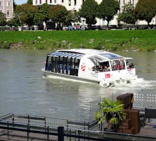 Das Schiff "Amadeus Salzburg" auf derSalzach