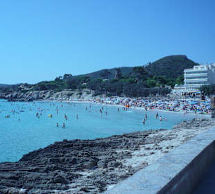 Blick auf den größeren Strand
