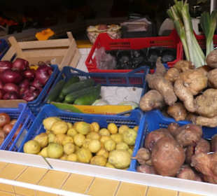 Unterwegs auf dem schönen Markt von Santa Cruz