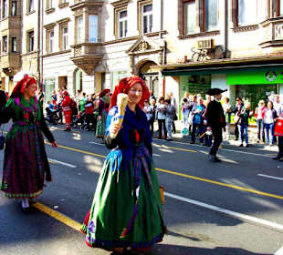 Kreebauern in Tracht