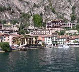 Blick vom Schiff auf Limone