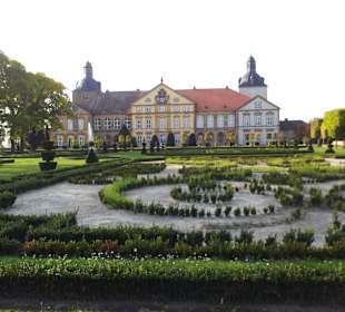 Schloss Hundisburg und Barockgarten