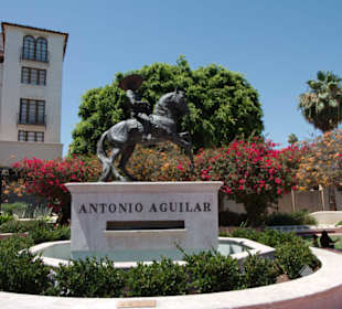 Antonio Aguilar Reiterdenkmal