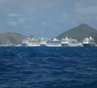 St. Maarten Hafen - Blick vom Tauchboot