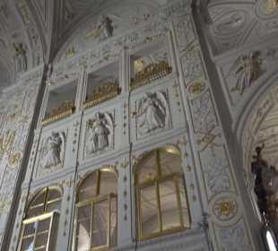 Hofkirche „Unserer Lieben Frau“