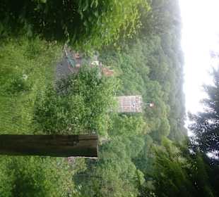 Blick vom Berg auf den Bergfried