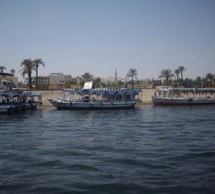 Fahrt über den Nil