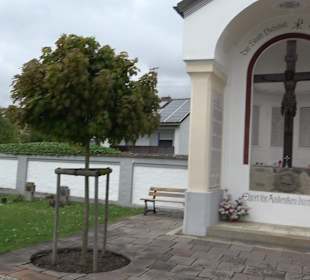 Kriegerdenkmal auf dem Friedhof