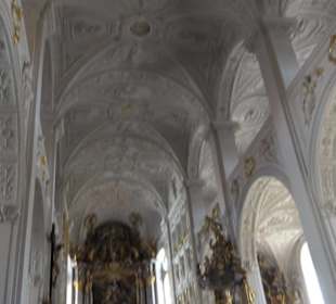 Hofkirche „Unserer Lieben Frau“