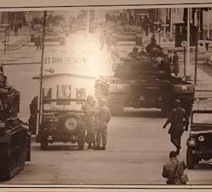 Sonderausstellung Roads not Taken im Pei-Bau