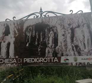 Zugang zur Grottenkirche