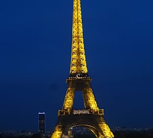 Eiffelturm bei Nacht