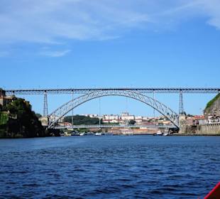 Passage der "Dom Luis I"-Brücke