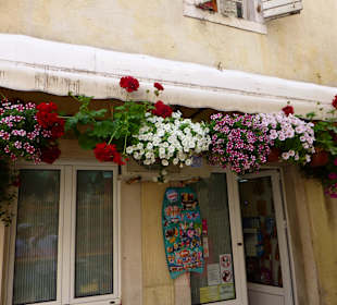 Liebevolle Details an den bewohnenten Häusern