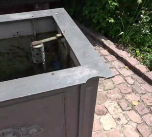 Brunnen bei der Kirche Altensteig