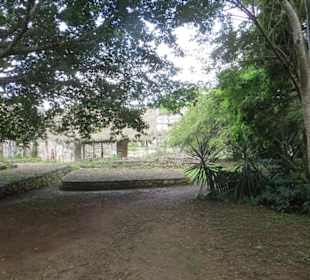 Ein Spaziergang auf dem Ruinen Gelände