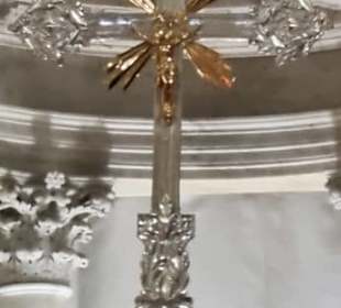 Kreuz in Silber