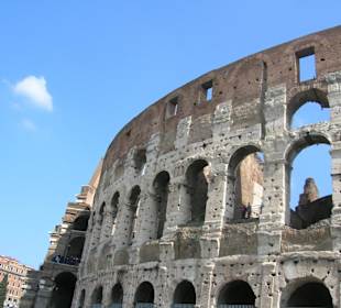 Colosseo di profilo
