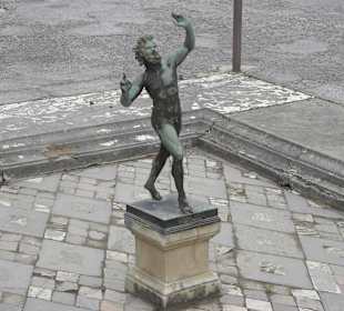 Little statue
