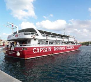 Das Schiff für die Inselrundfahrt