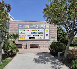 Auf dem Weg zu den Autovermietern