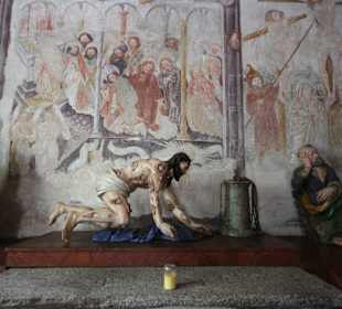 Fresken und Figuren in der Egerer Kapelle 