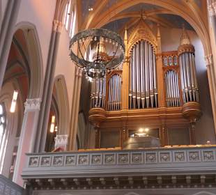 Innenbesichtigung der Wiesbadener Marktkirche