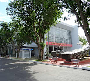 Auf dem Gelände des Museums