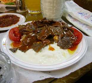 Lammfleisch mit Joghurt