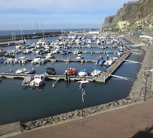 Yachthafen Calheta