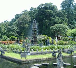 Wunderschöner Blick auf die Wasserkaskade