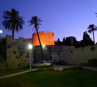Rhodos Stadt bei Nacht